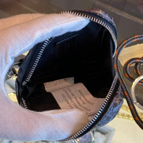 Givenchy Embossed Crocodile Ss2020 Triangle Collar Pouch Gray Leather Wristlet - Picture 9 of 11